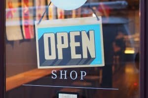 Is de fysieke winkel achterhaald?
