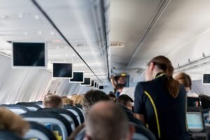 Stewardess of grondstewardess worden